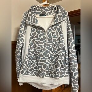 Sterling kreek quarter zip pullover